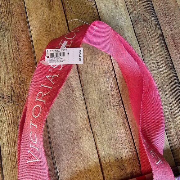 NWT Victoria's Secret Pink Stripe Weekender Tote Gym Travel Beach Zip Large Bag - Picture 2 of 10